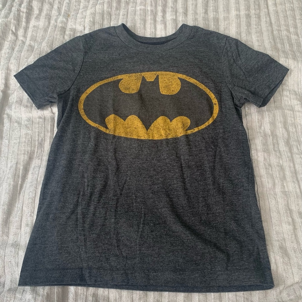 🔥5/$10🔥 OLD NAVY BATMAN short sleeve t-shirt
